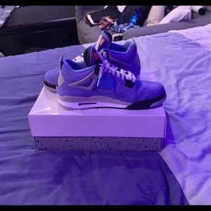 Jordan 4 university blue